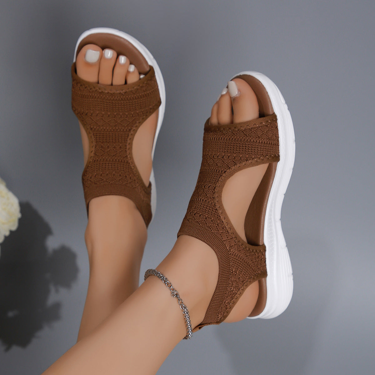 Soft Flying Woven Breathable Flat Sandals